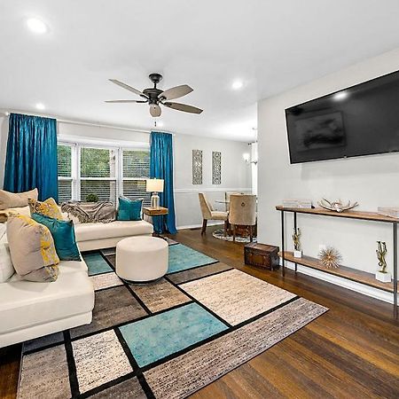 Goodkarma Rentals Refreshed Smyrna Home Near Battery Atl Half Mile To Interstate Atlanta Exterior photo