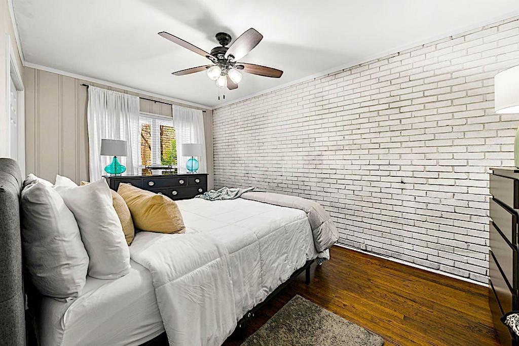 Goodkarma Rentals Refreshed Smyrna Home Near Battery Atl Half Mile To Interstate Atlanta Exterior photo